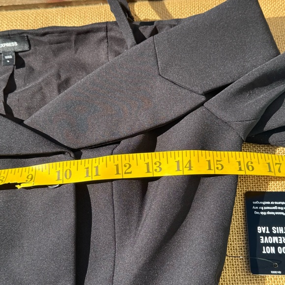 Express Women’s Off The Shoulder Double Breasted Blazer Size 4 - Picture 8 of 12